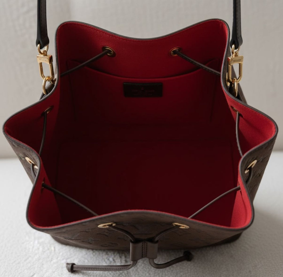 The verona bucket bag