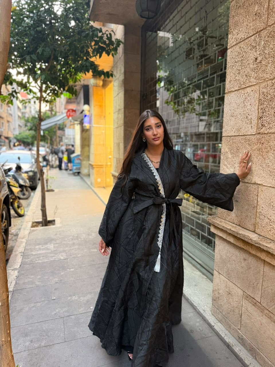 Noir Crinkled Tasseled Abaya